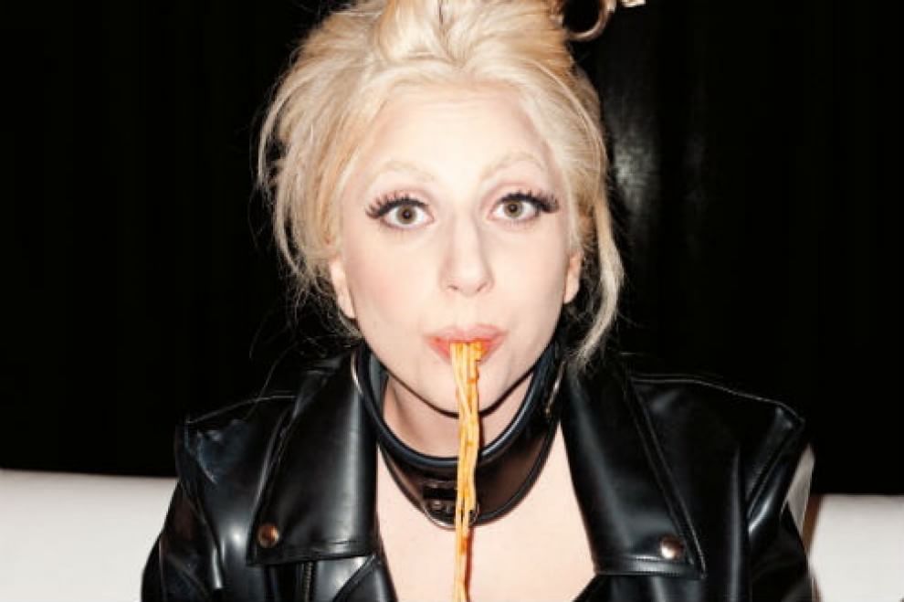 Lady Gaga eats Pasta