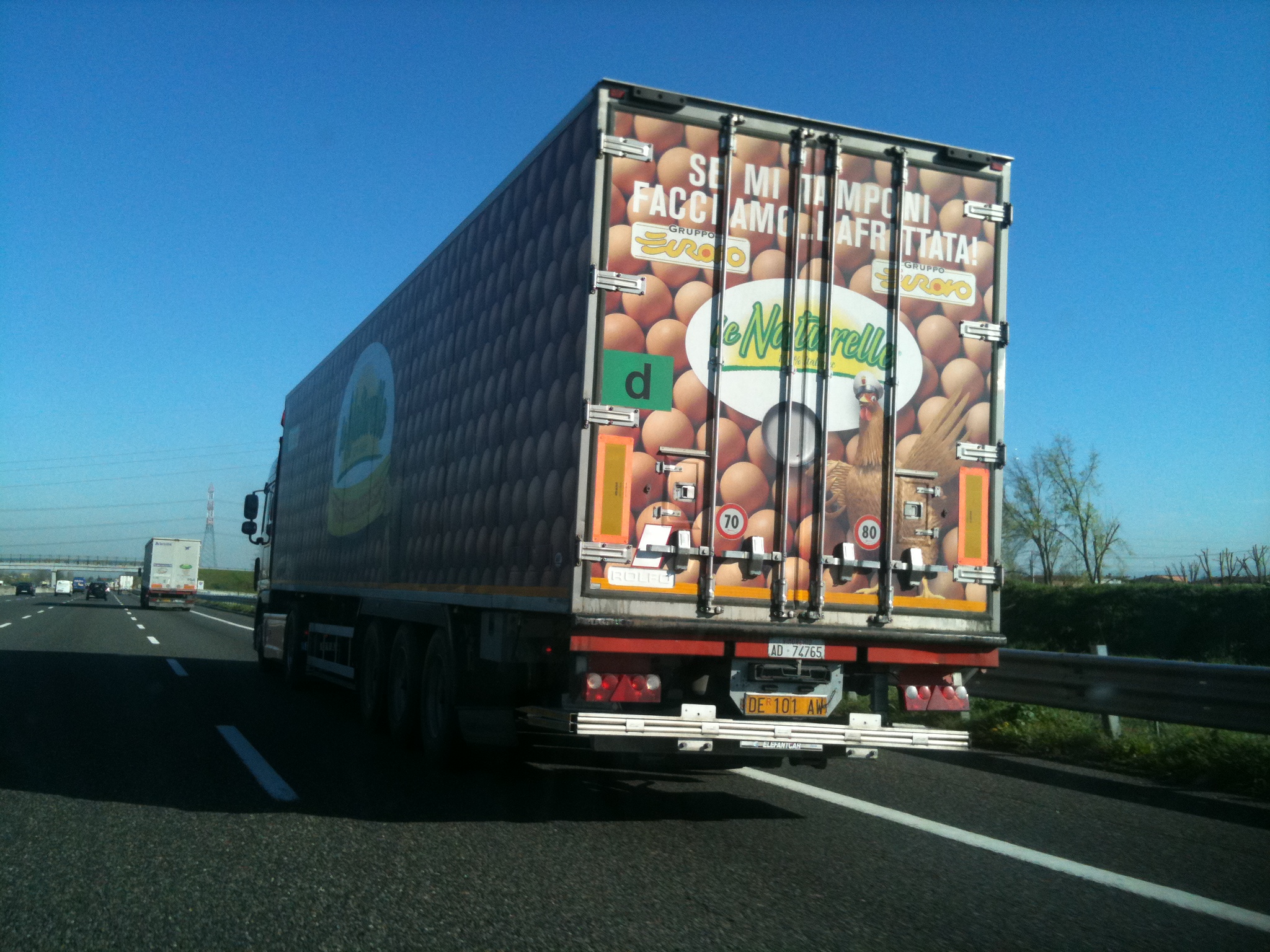 Eggs truck: "If you drivetoo close we make an omelette"
