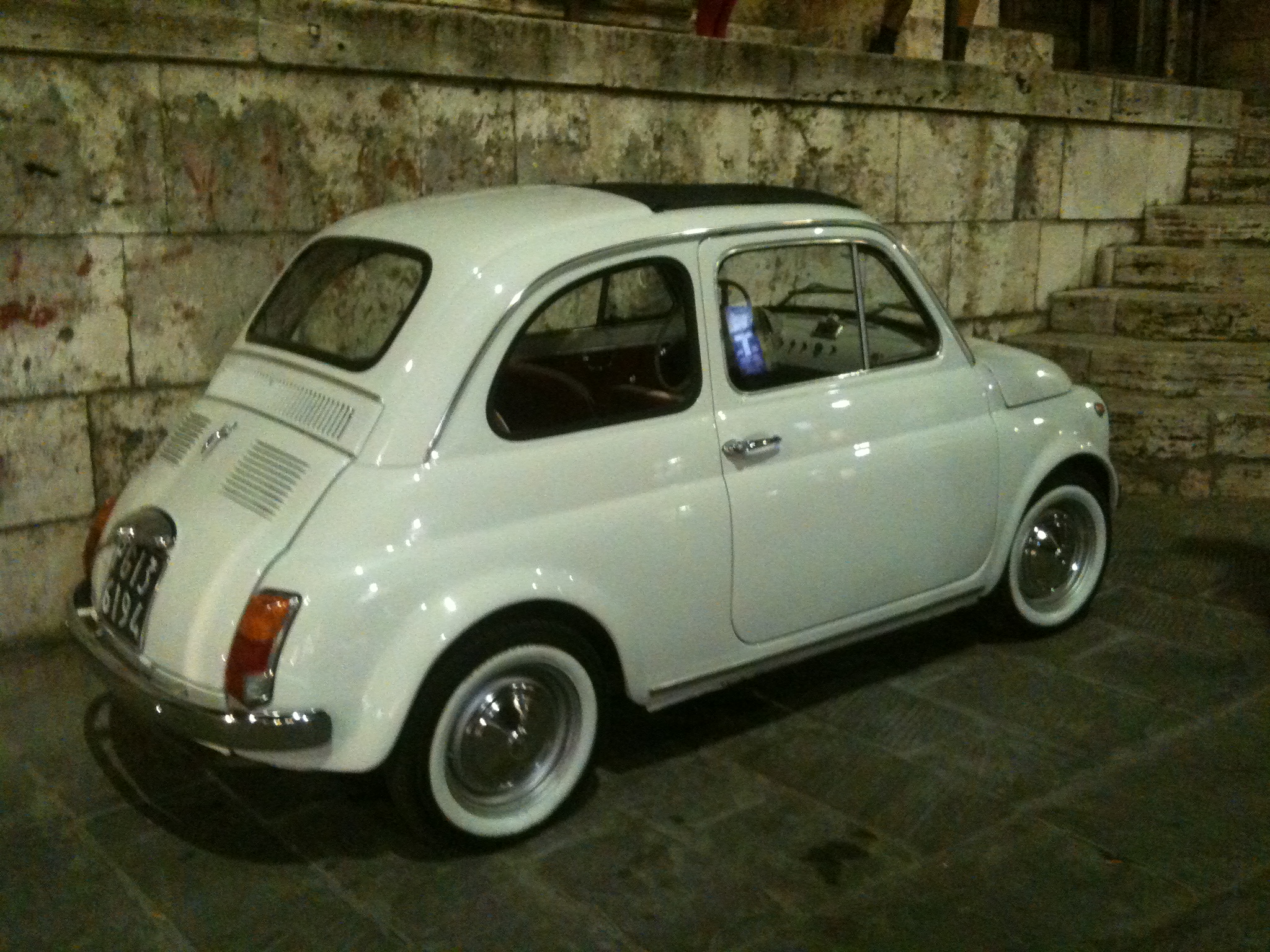 Fiat-Oldtimer by night
